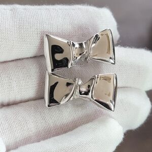 Stella & Dot Earrings Bow Studs #2468
